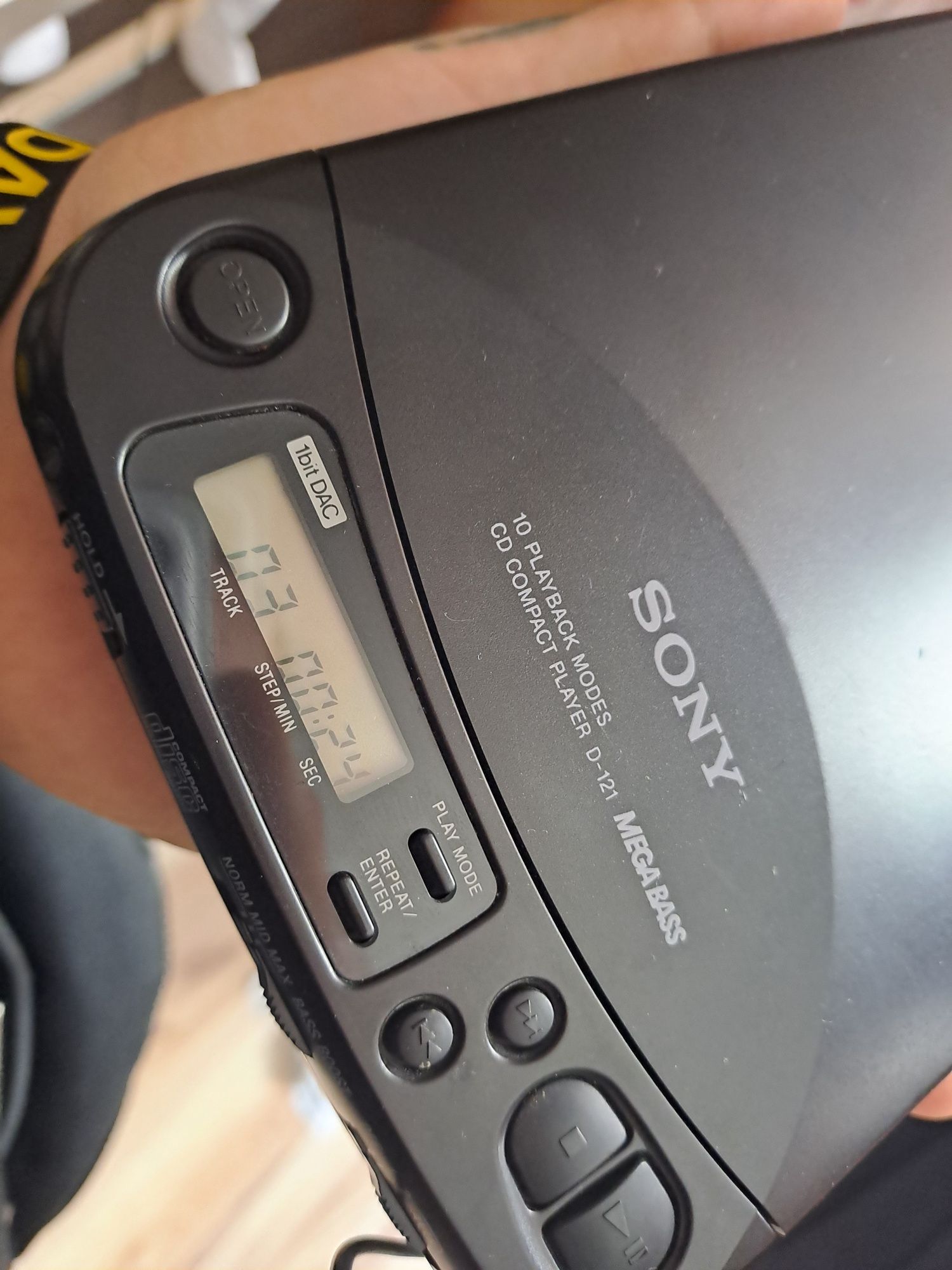 Discman SONY D-121 dla kolekcjonerów !!