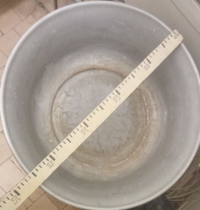 Миска - таз, крышка алюминиевые