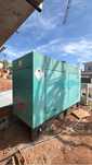 Gerador 100kva  trabalhando a 100% e com revisoes de manurenção em dia
