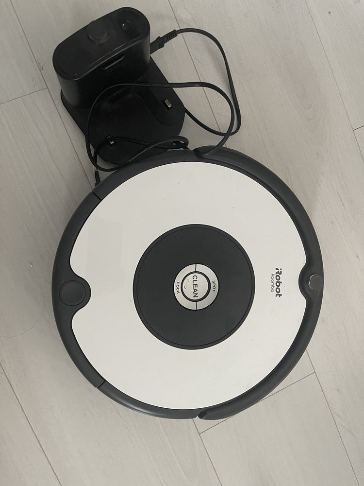 iRobot rumba odkurzacz jeżdzący odkurza