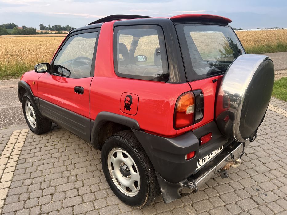 Toyota RAV-4 2,0 beznyna