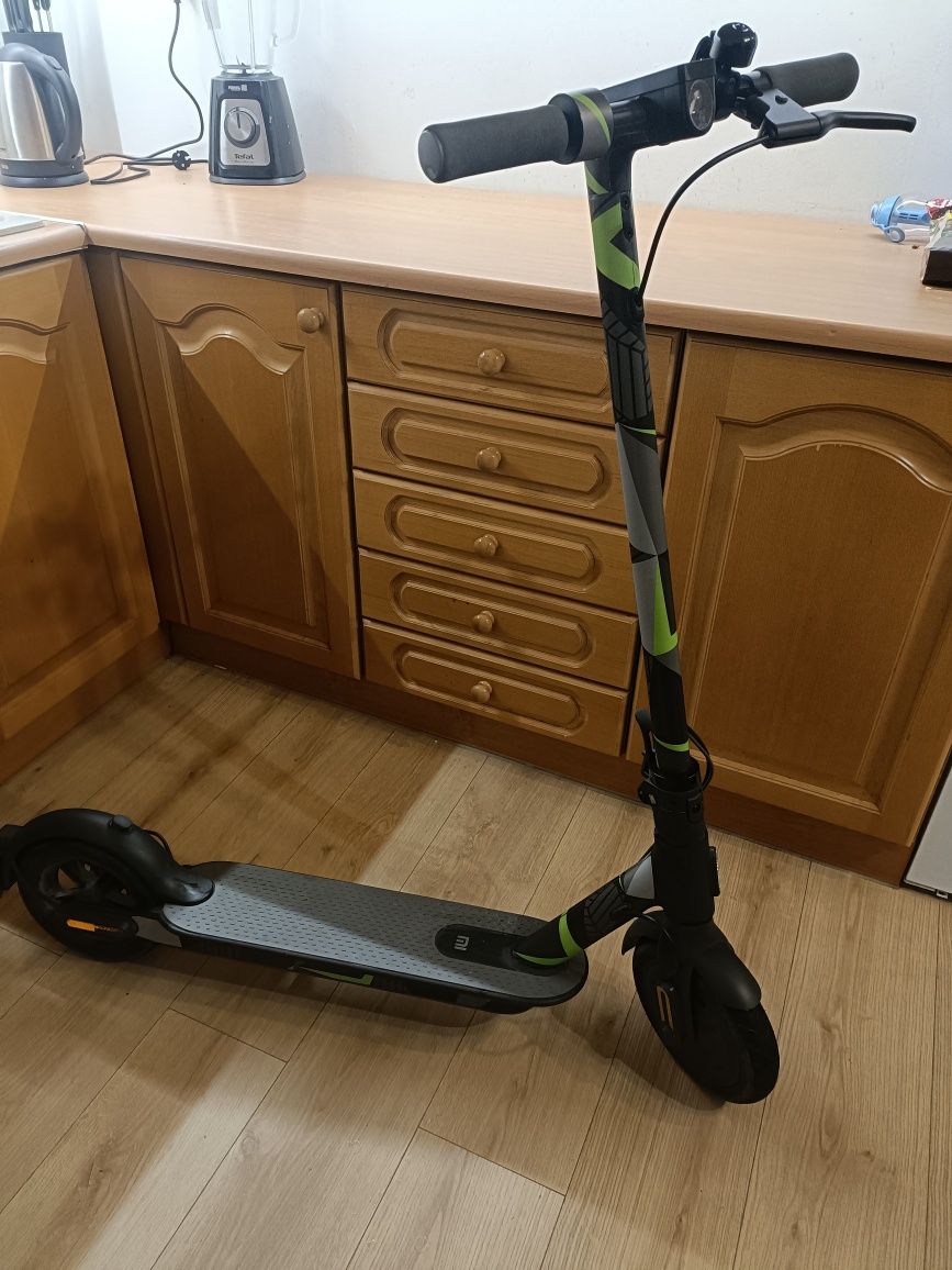 Xiaomi Mi Electric Scooter