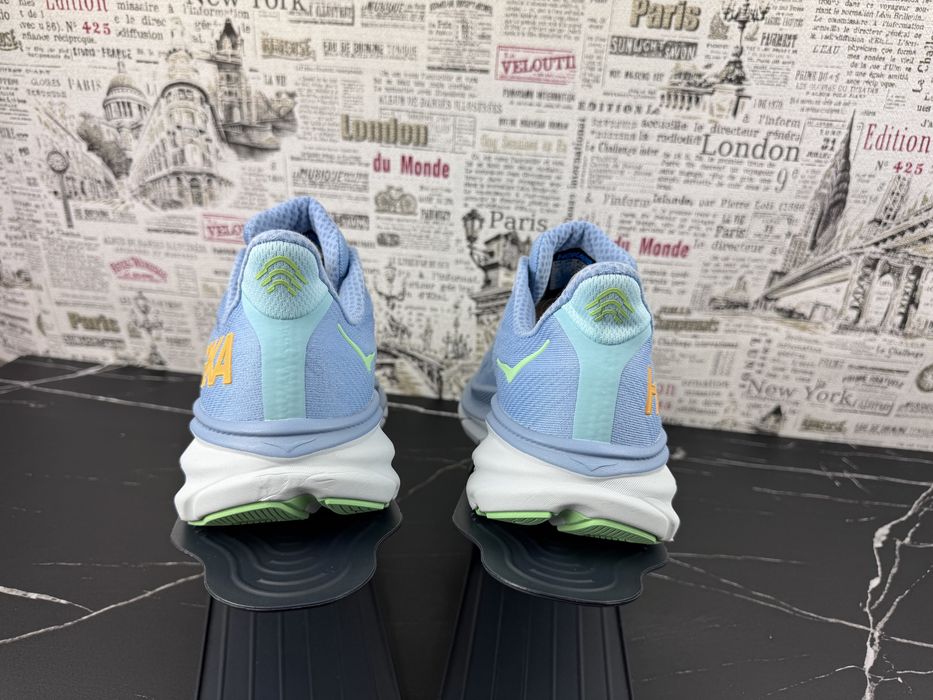 Оригінал Розмір 44 Кросівки Hoka One One Clifton 9 Взуття