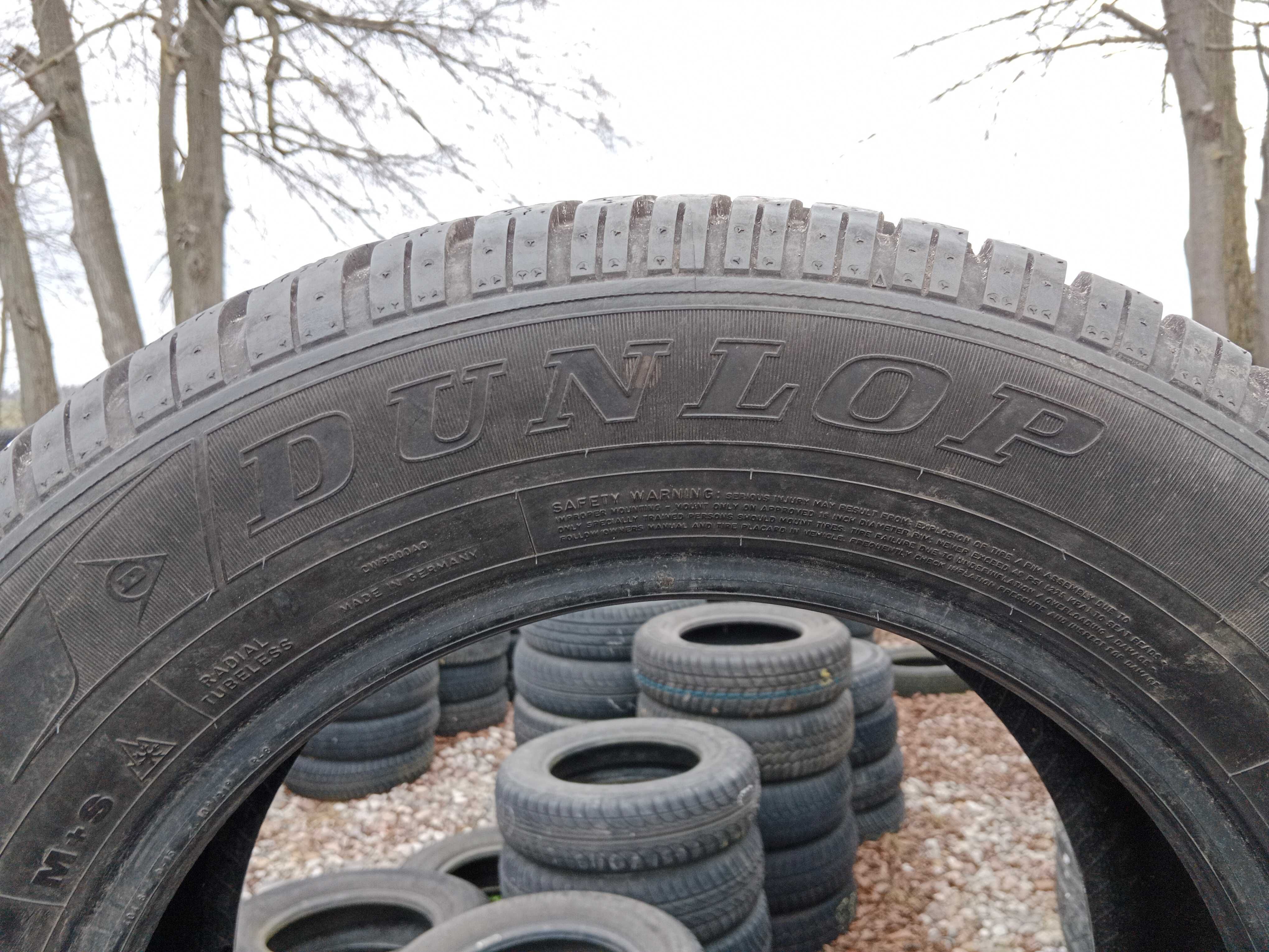 Opona używana zimowa 225/60R16 Dunlop SP Winter Sport 3D 1szt.