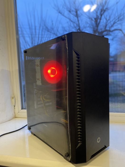 Комп'ютер на Intel Core i7-9700KF, Gigabyte RTX 4060 8GB, 32Gb RAM