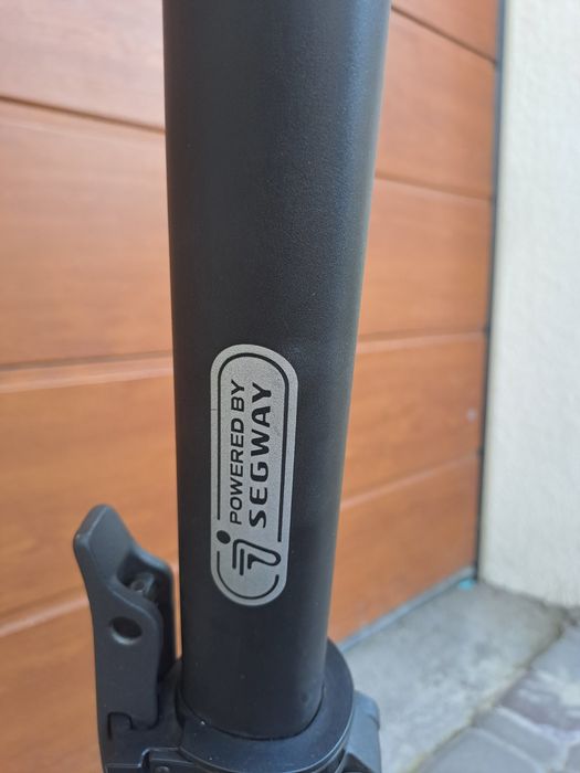 Продам електро самокат ninebot KickScooter MAX G30p