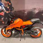 KTM Duke  390