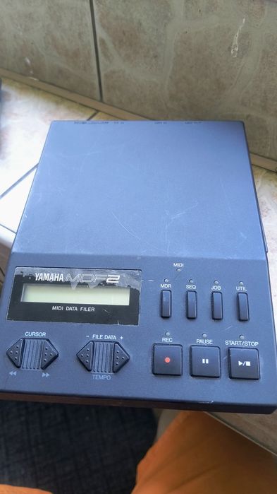 Yamaha mdf2 player /record midi