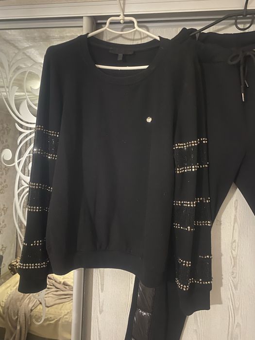 Продам полгулочный костюм 48-50 р