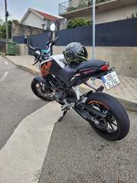 Ktm duke 125 cc (pode ser conduzida carta de carro)