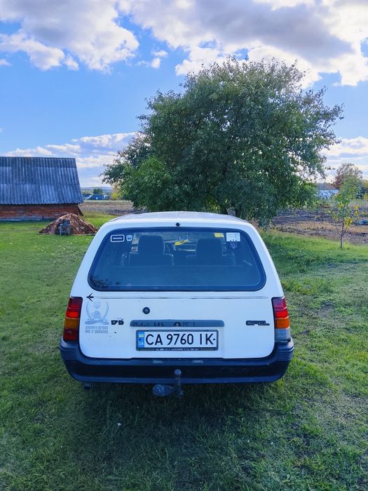 Опель кадет універсал,1987 року
Звертатись по телефону