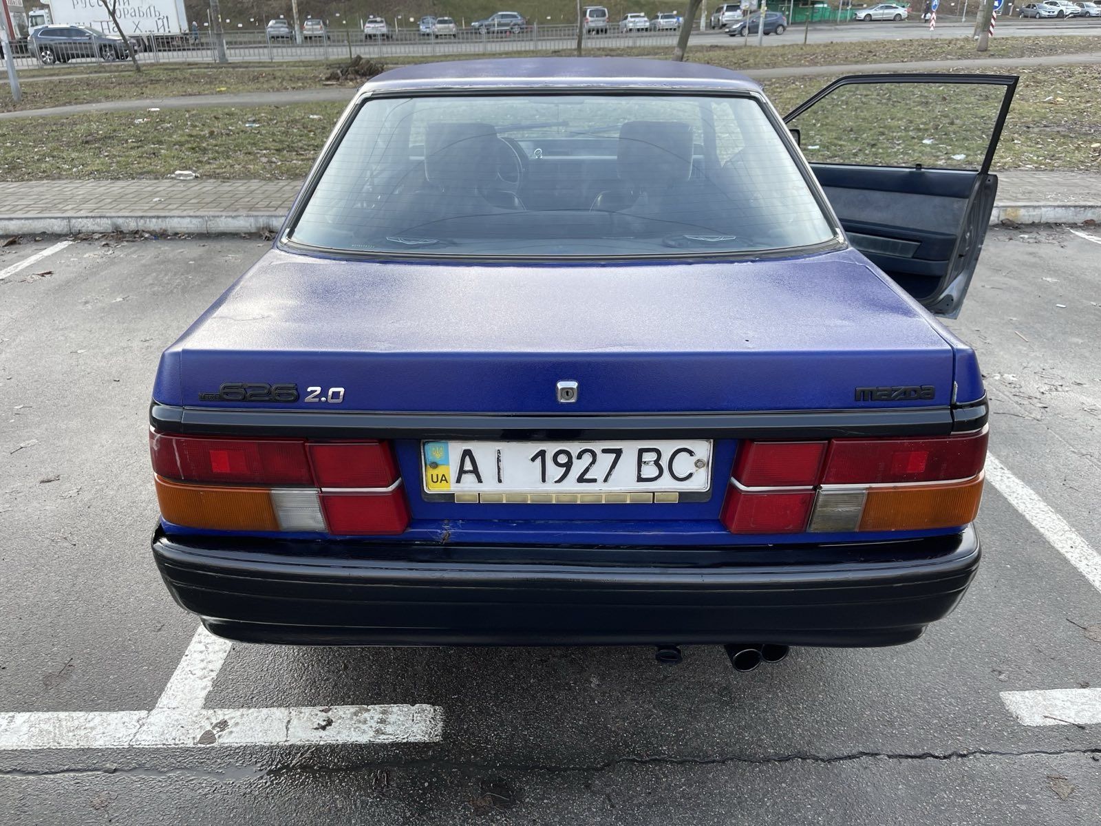 Mazda 626 1986 року