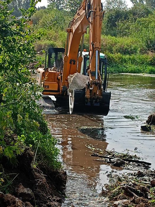 Uslugi Sprzętowe Niwelacje Wykopy Transport Koparka