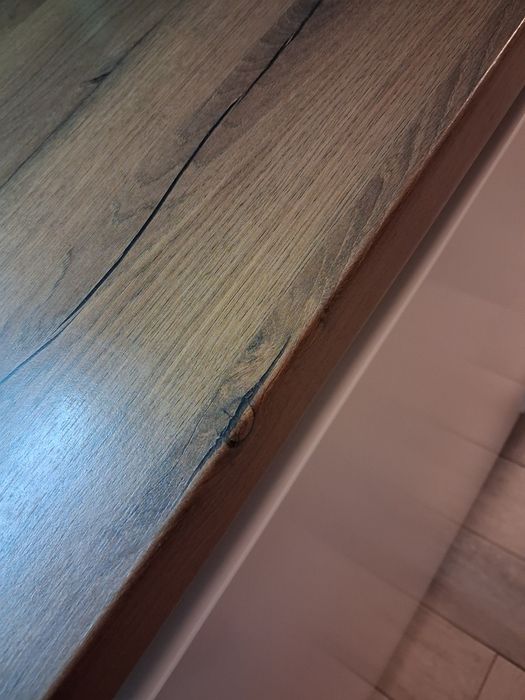 Стільниня, столєшня, нова