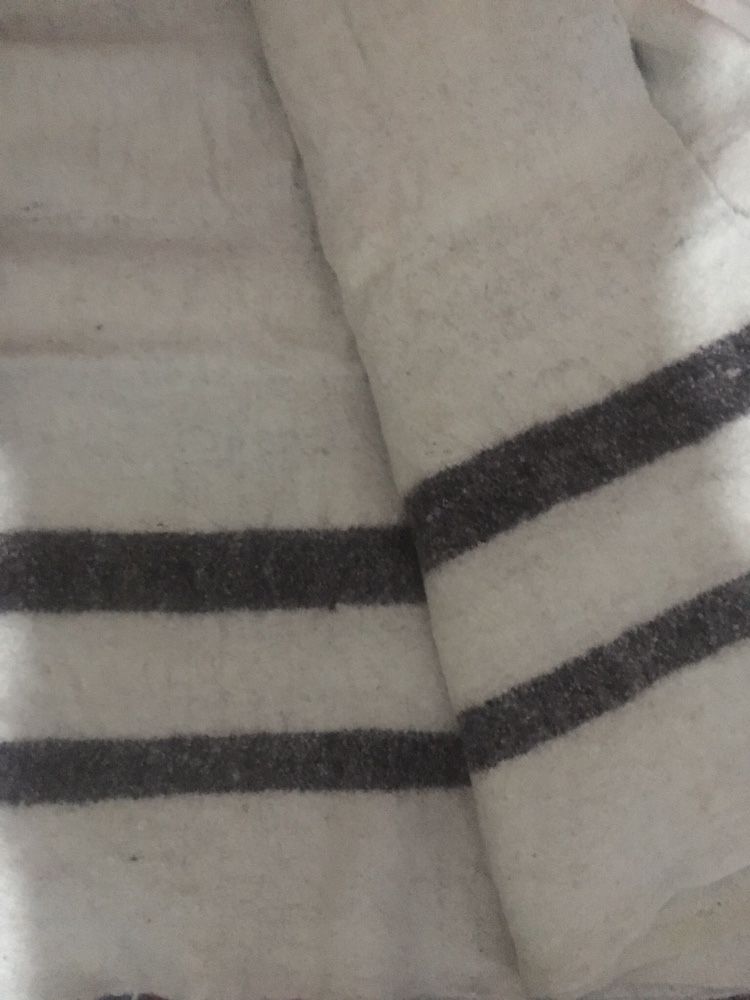 Cobertor antigo de pastor mirandês