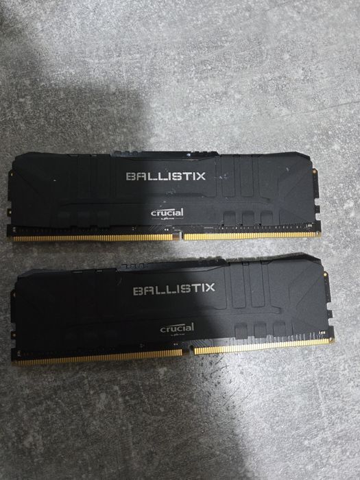 Pamięć RAM DDR4 2x8GB  3600MHZ CL16