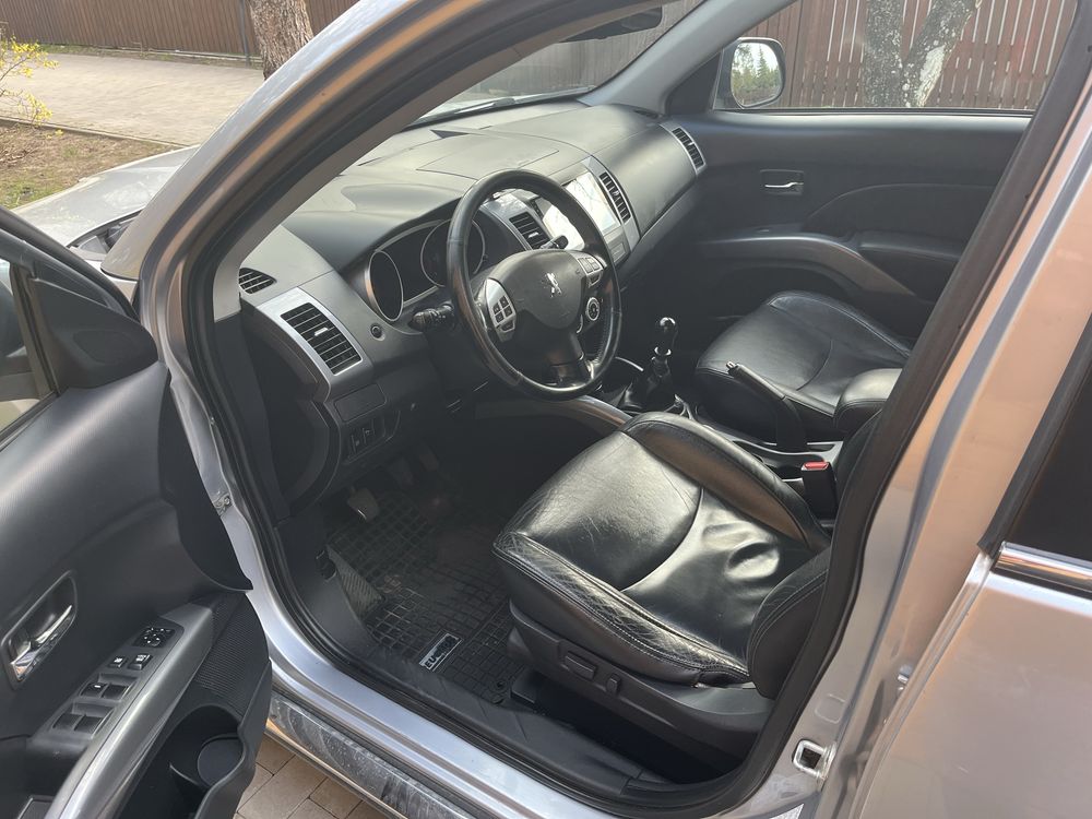 Peugeot 4007 2.2 HDI 2008 rok 4x4