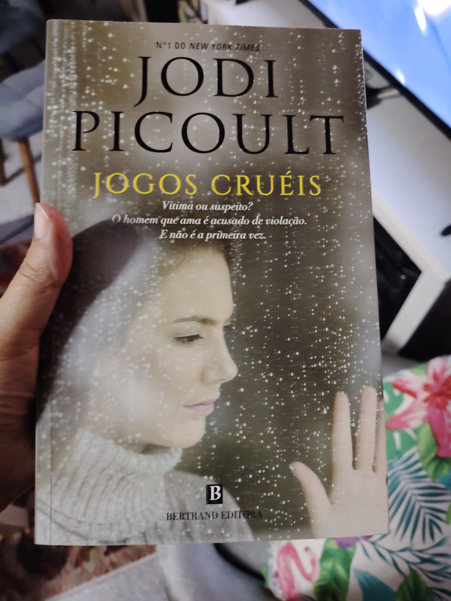 Livro "jogos cruéis"