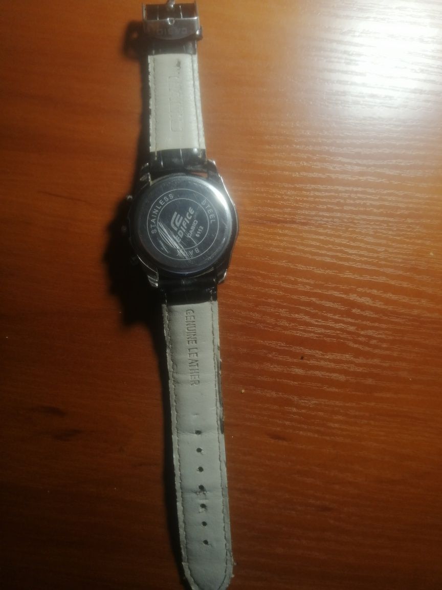 Наручний годинник Casio BEM-501L-1AVEF Чорний з сріблястим
