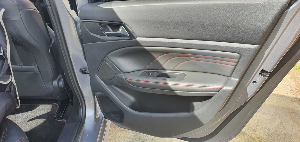 Carrinha excelente Peugeot 308 SW GT Line