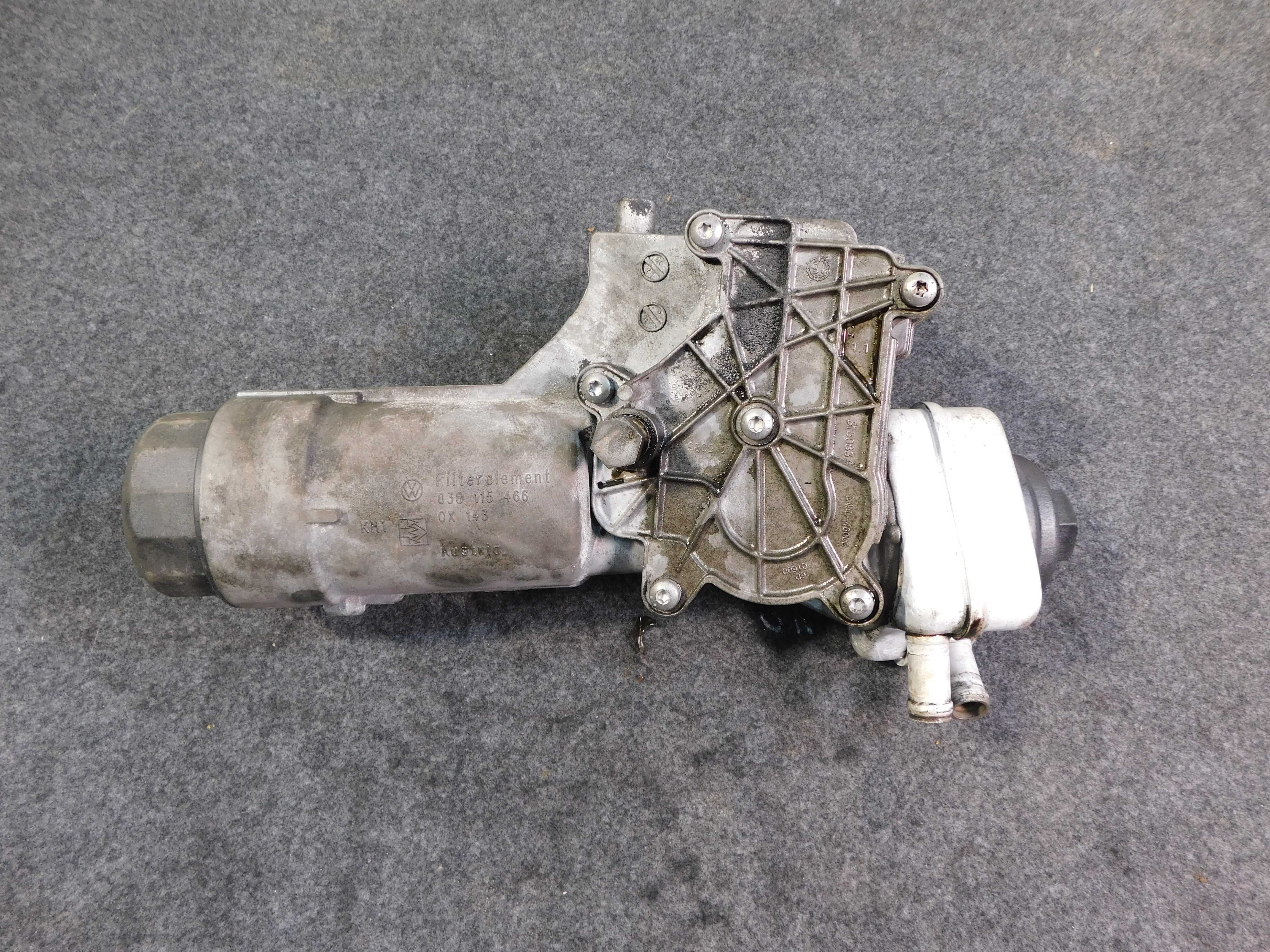 VW Crafter 2.5 TDI podstawa obudowa filtra oleju Oryginał szczelna