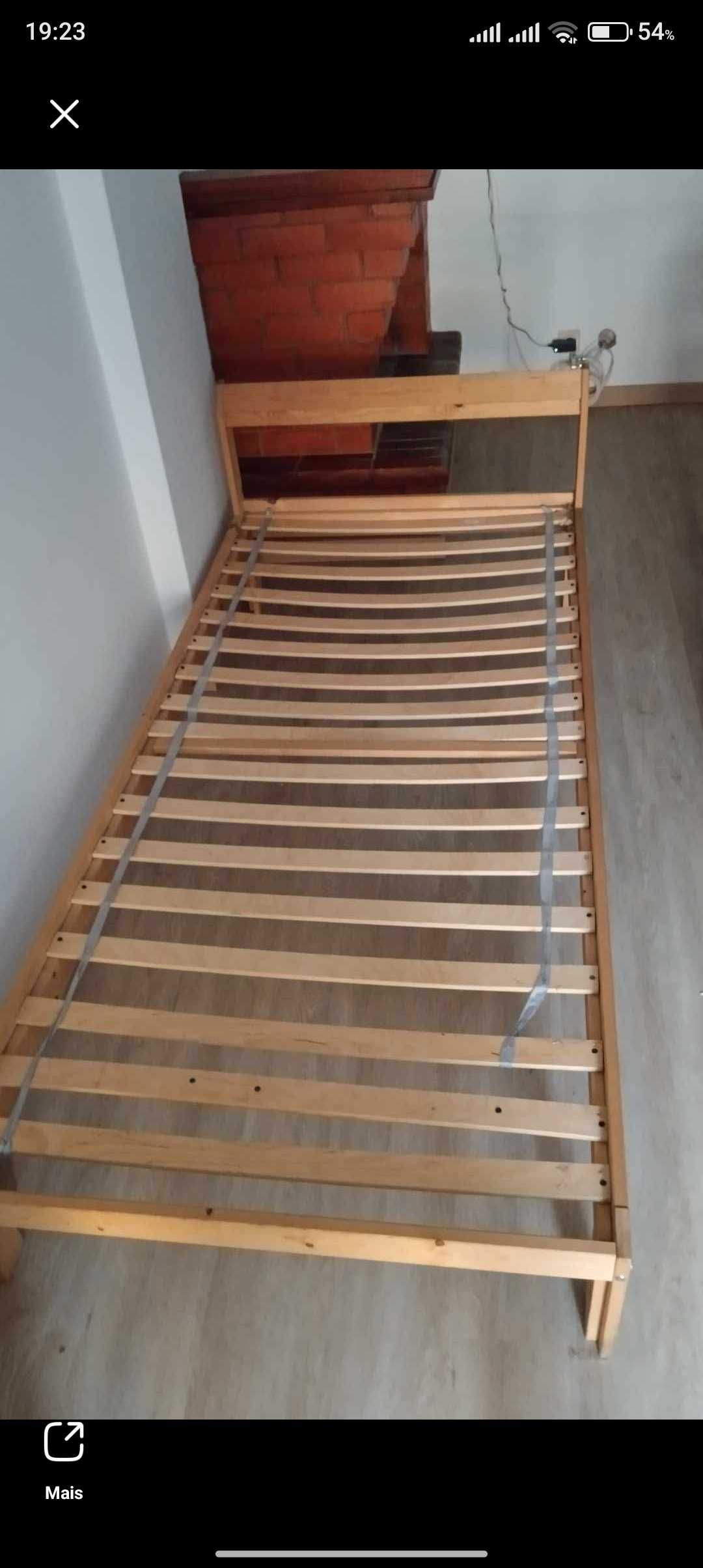 Cama de solteiro Ikea Madeira Pouco Uso!