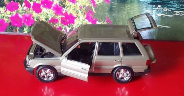 Range Rover escala 1/24 (novo)