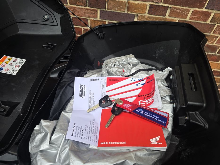 Honda NT 1100 .2023r. ABS // automat DCT // 3x kufer // bezwypadkowa