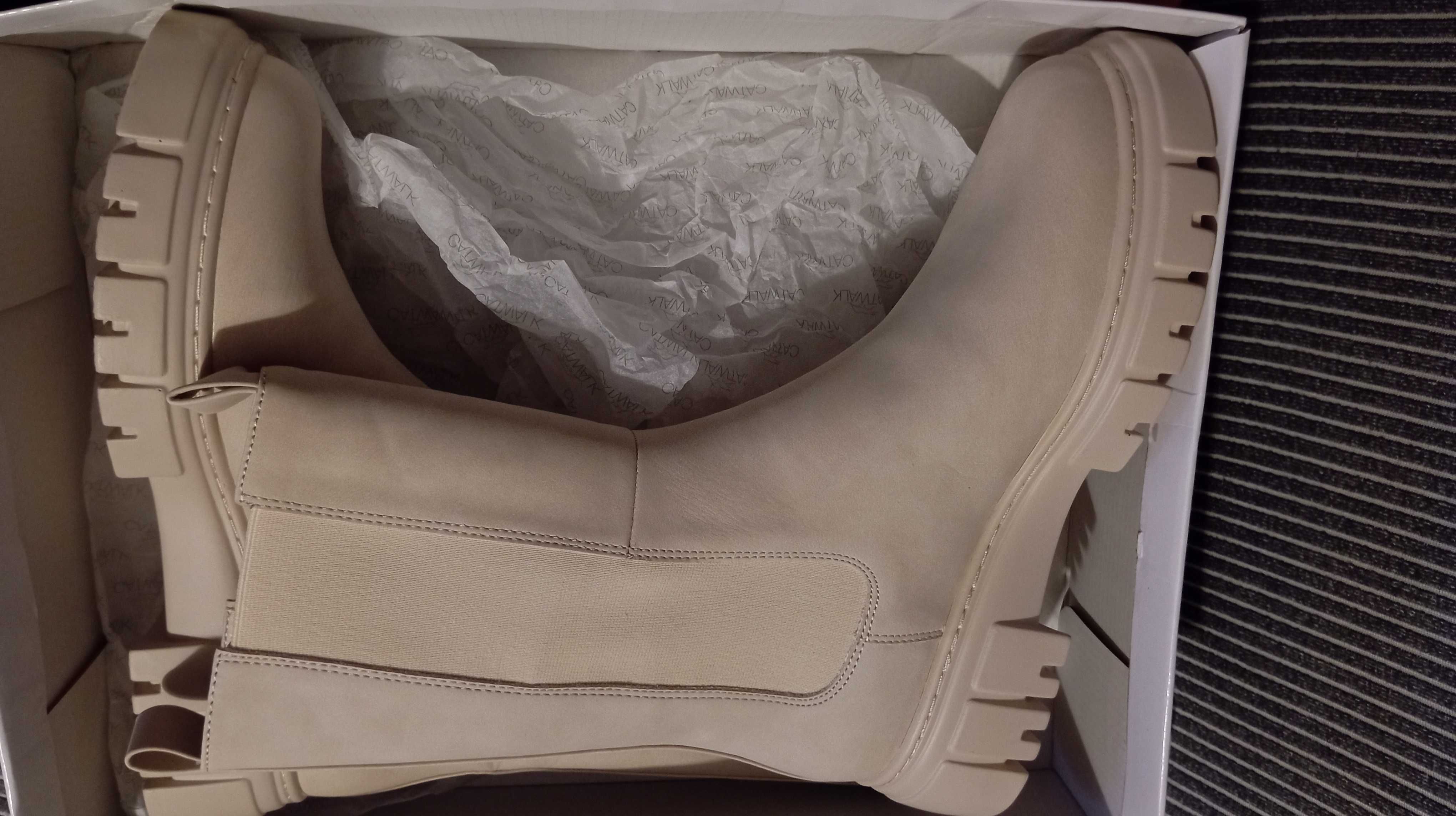 Nowe buty damskie sztyblety, Catwalk, rozmiar 42