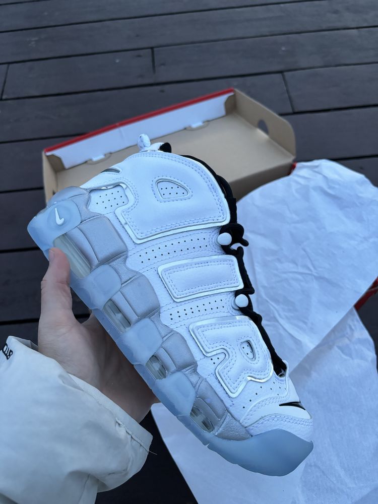 Женские кроссовки nike air more Uptempo  white chrome silver|оригинал