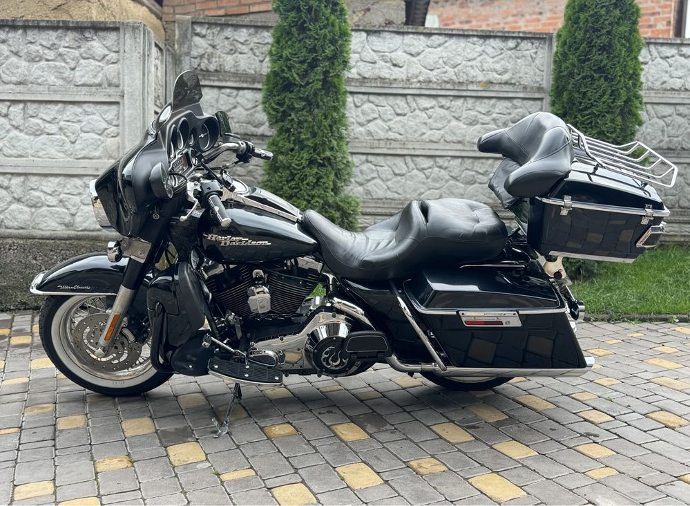 Harley Davidson Electra Glide FLHTCUI