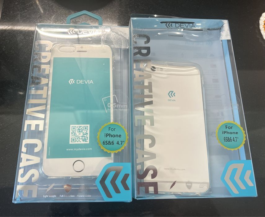 Duas capas de iPhone 6S novas