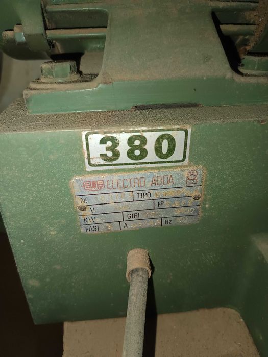 Lixadeira de disco e cinta DGL 150