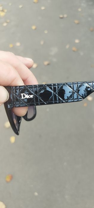 РЕАЛЬНОМУ  ПОКУПАТЕлю  уступлю Прода солнце защитные оригинальные Женс