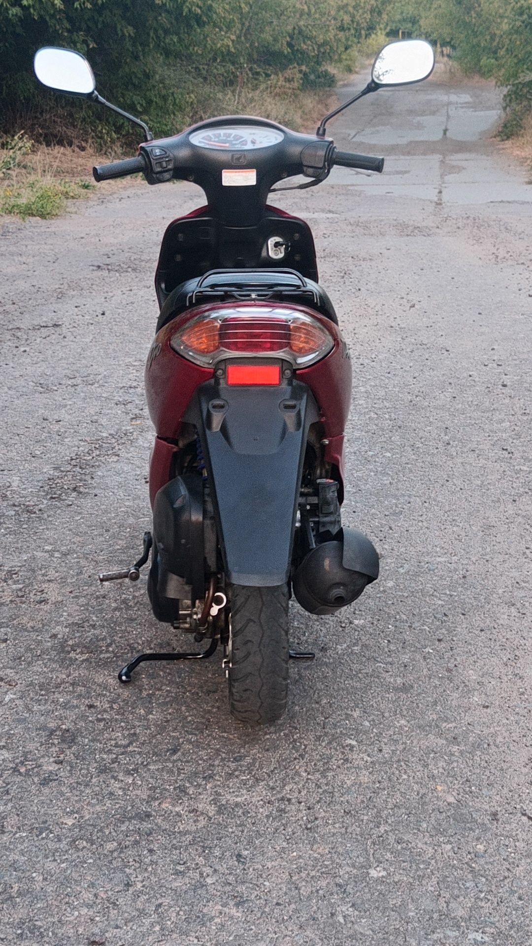 Продам скутер Хонда 56