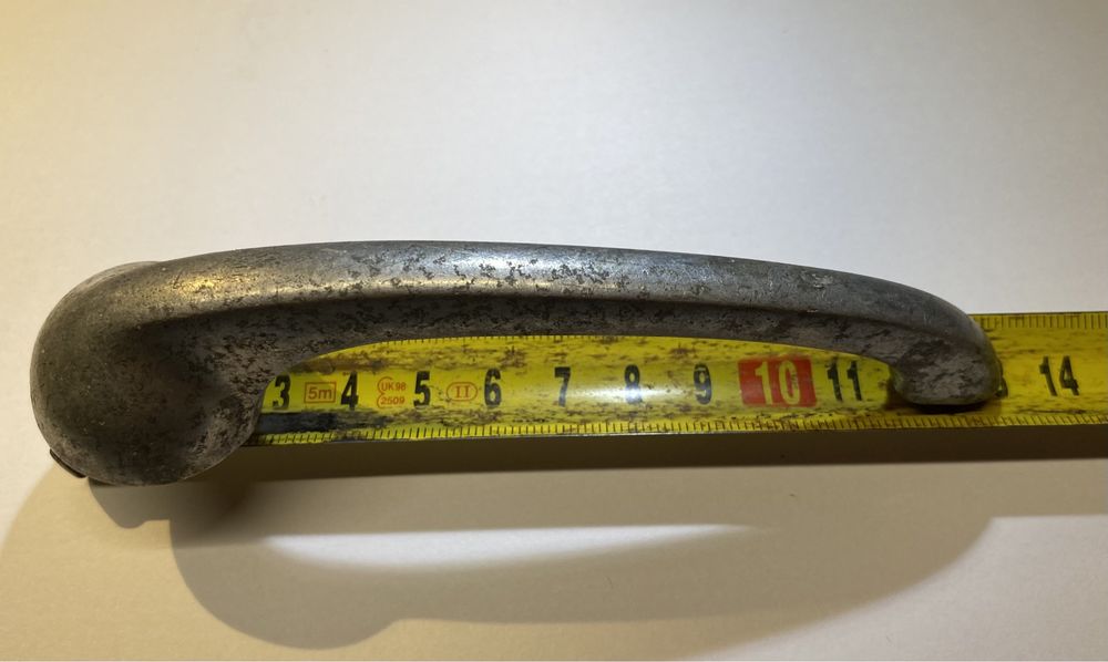 Klamki Korbki szyb 2-szt od starych samochodów czesci do samochodu