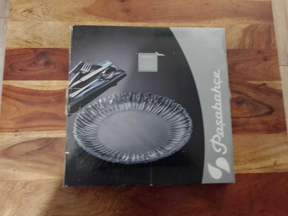 Talerz do przystawek/sałatek Pasabahce 31,5 cm szkło hartowane