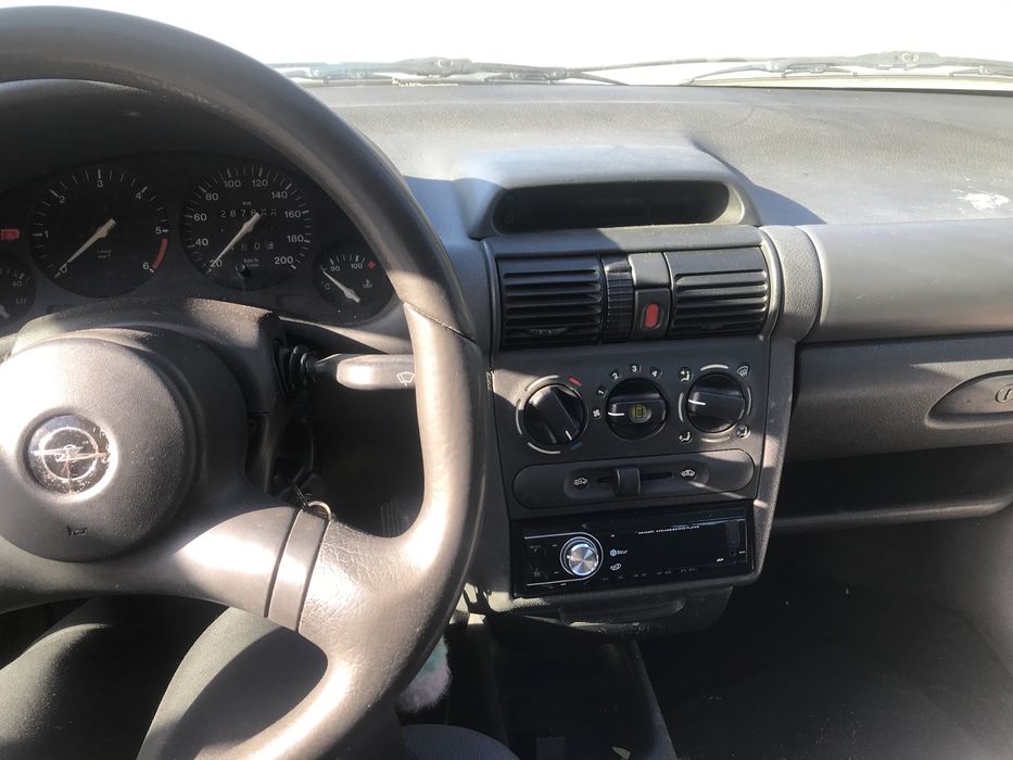 Carro com problema nos travoes(reservado)