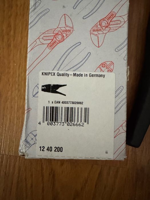 Knipex szczypce do izolacji