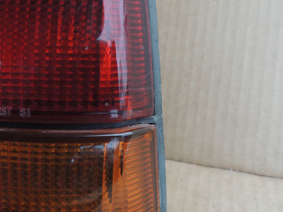 Lampa tył tylna europejska prawa Nissan Micra K10 82,83,84,85,86,87,88