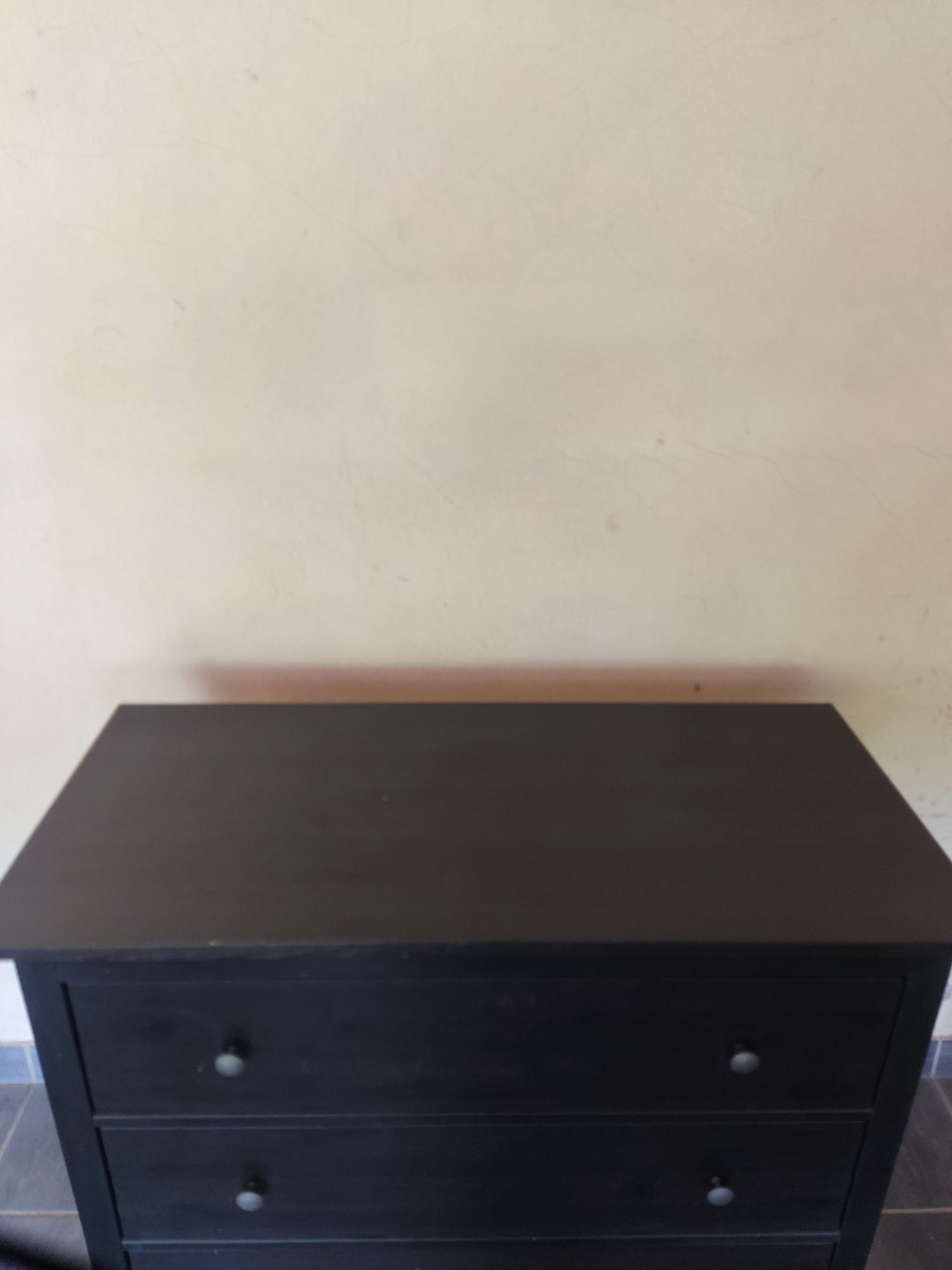 Comoda com 3 gavetões