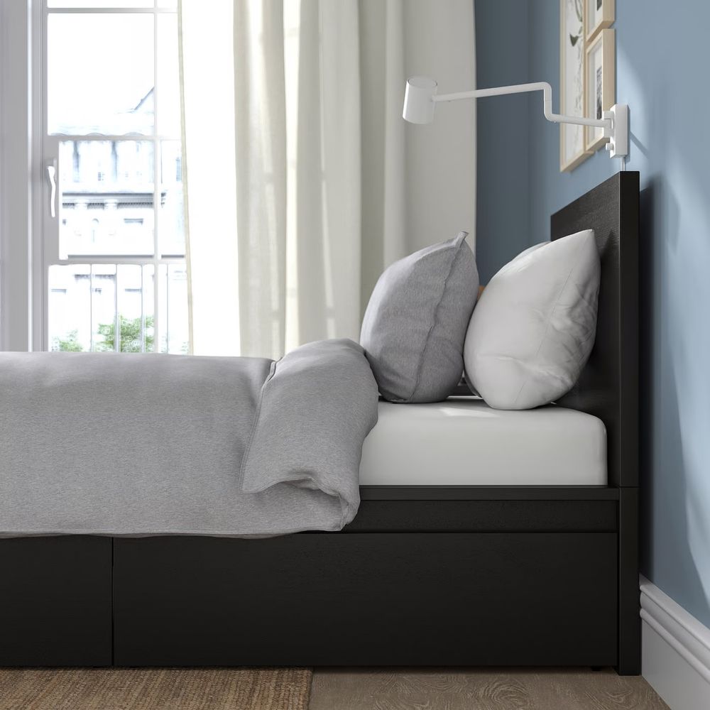 Cama Ikea MALM com estrado e colchão