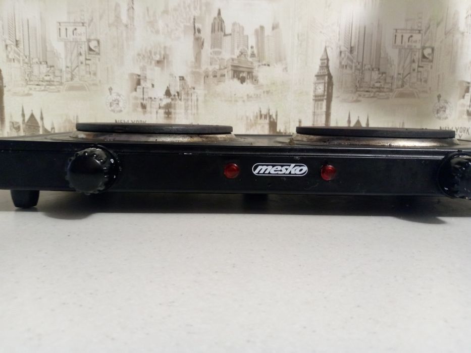 Продам электрическую плиту