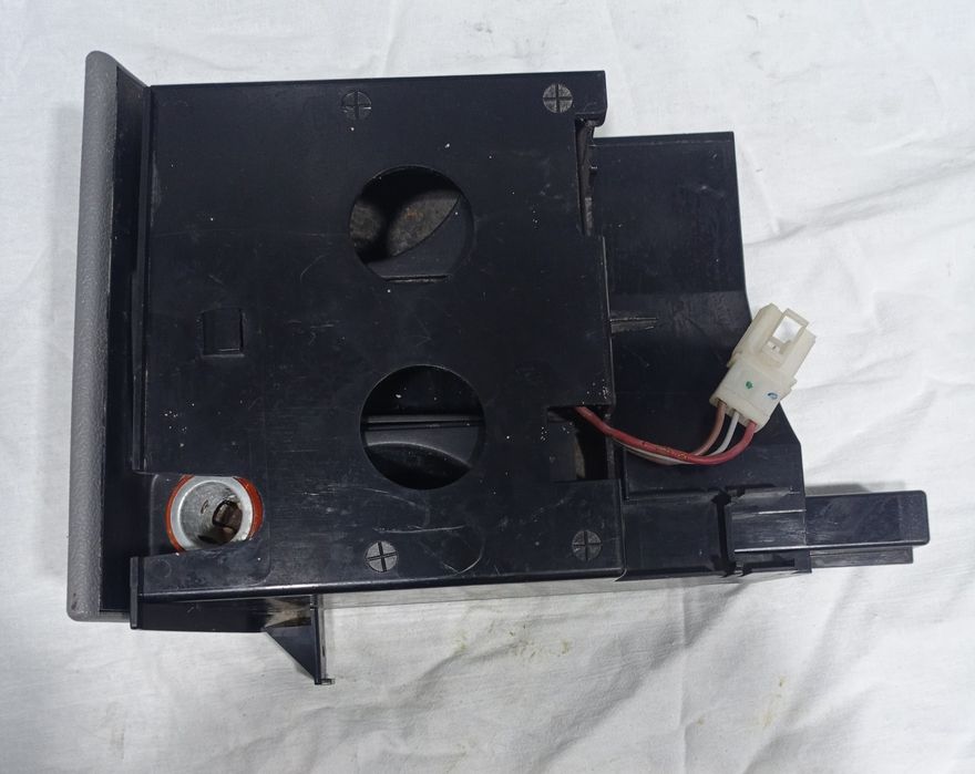 Підстаканники, попільничка VW Transporter T5