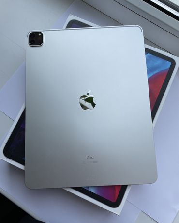 Apple iPad Pro 12.9 2020 Wi-Fi. 256 GB Silver