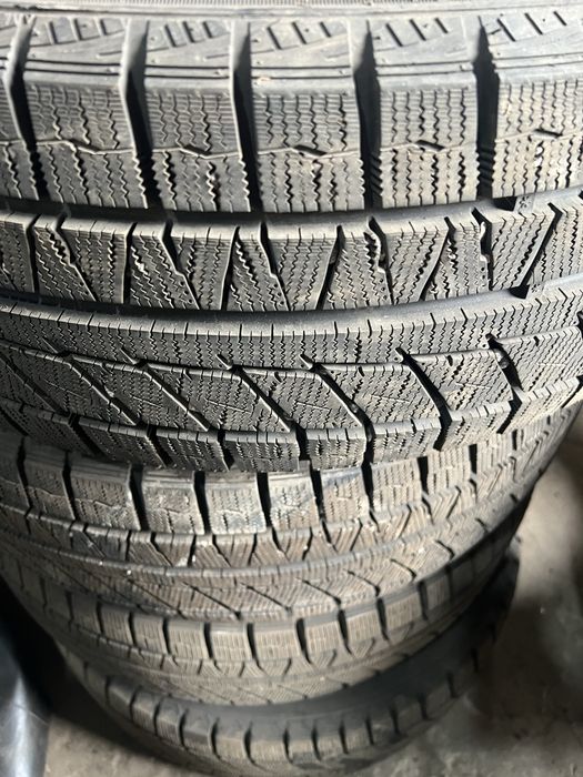 Зимня резина R18 225/60