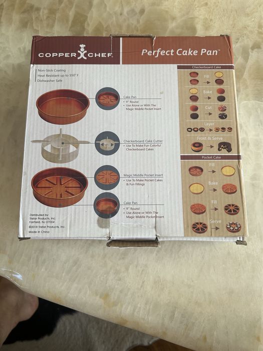 Форма для выпечки выпекать торт.