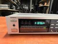 Amplituner Onkyo TX-7220