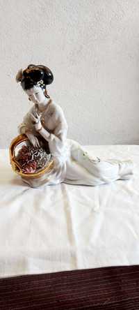 Figurka japonka orientalna porcelana duża lata 80 prl