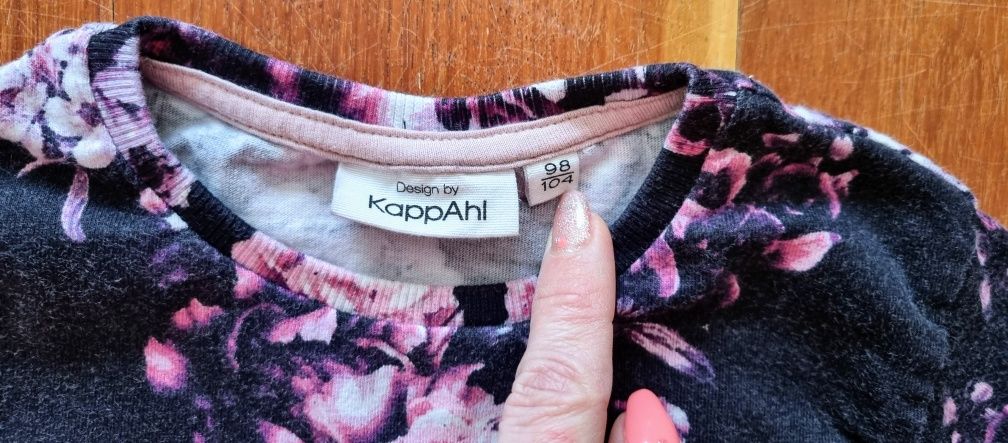 Bluzka z długim rękawem w kwiaty firmy KappAhl - rozmiar 98/104